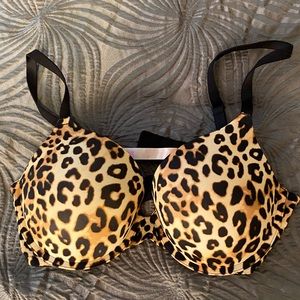 VS Pink wear everywhere leopard cheetah pushup bra